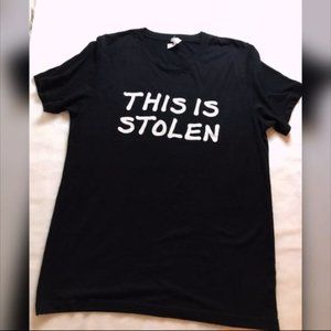 This is Stolen Graphic T-Shirt(M)
